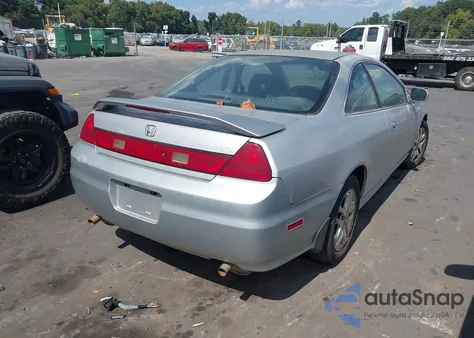 2001 Honda Accord 3.0 Ex z USA, uszkodzony, nr VIN 1HGCG22581A008681